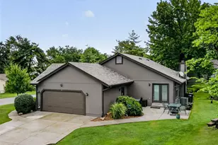 21 Dijon Ct, Lake Saint Louis, MO 63367 - Photo 15