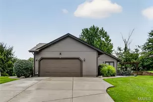 21 Dijon Ct, Lake Saint Louis, MO 63367 - Photo 7