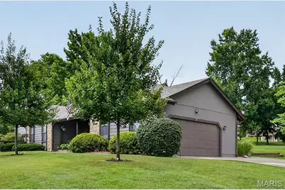 21 Dijon Court, Lake Saint Louis, MO 63367 - Photo 3