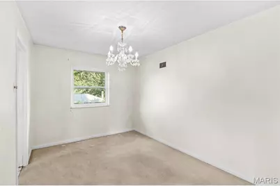 9228 Kenstan Court, Affton, MO 63123 - Photo 5