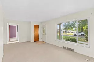 9228 Kenstan Ct, Unincorporated, MO 63123 - Photo 3