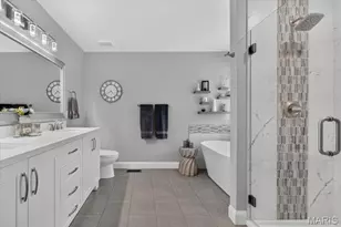 708 Hilltop Woods Ct, Eureka, MO 63025 - Photo 29