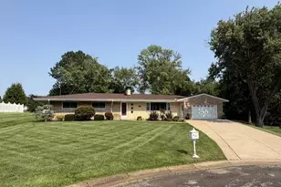 12216 Cheryl Ct, Saint Louis, MO 63128 - Photo 1
