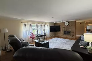 12216 Cheryl Ct, Saint Louis, MO 63128 - Photo 3