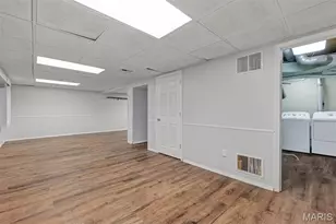 6320 Ashbury Dr, Saint Louis, MO 63123 - Photo 27