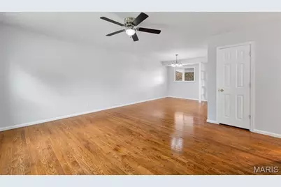 6320 Ashbury Drive, Saint Louis, MO 63123 - Photo 7