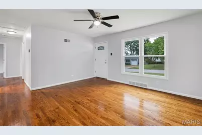 6320 Ashbury Drive, Saint Louis, MO 63123 - Photo 5