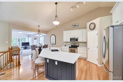 304 Crescent Oak Court, Wentzville, MO 63385 - Photo 17