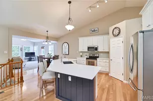 304 Crescent Oak Ct, Wentzville, MO 63385 - Photo 17
