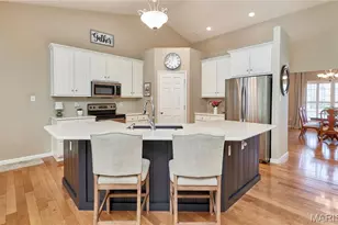 304 Crescent Oak Ct, Wentzville, MO 63385 - Photo 15