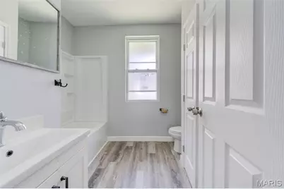 1947 Damato Court, Saint Louis, MO 63136 - Photo 15