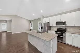 15 Country Trail Ct, Lake Saint Louis, MO 63367 - Photo 23
