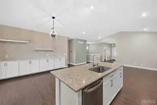 15 Country Trail Ct, Lake Saint Louis, MO 63367 - Photo 25