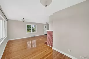 105 N Elm St, Ballwin, MO 63011 - Photo 9