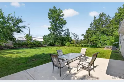 109 Linda Lane, Wentzville, MO 63385 - Photo 33