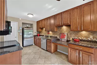 1706 Thorny Briar Drive, Creve Coeur, MO 63146 - Photo 15