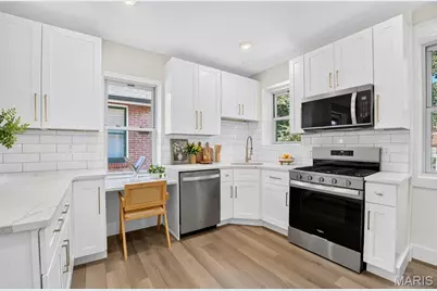 4005 Dover Place, Saint Louis, MO 63116 - Photo 17