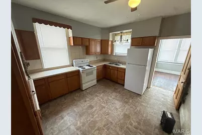 5552 Emerson Avenue, Saint Louis, MO 63120 - Photo 11