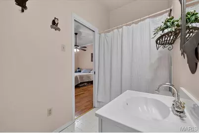 8686 Barby Lane, University City, MO 63124 - Photo 29