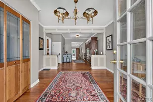 8686 Barby Ln, University City, MO 63124 - Photo 7