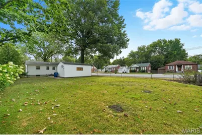 1090 Saint Joseph Street, Florissant, MO 63031 - Photo 21