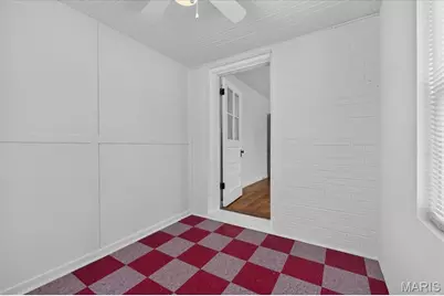 4327 Tyrolean Avenue, Saint Louis, MO 63116 - Photo 33