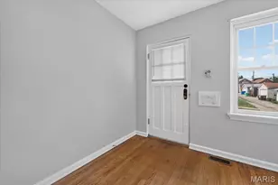 4327 Tyrolean Ave, Saint Louis, MO 63116 - Photo 11
