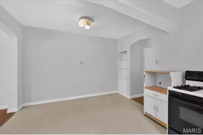 4327 Tyrolean Avenue, Saint Louis, MO 63116 - Photo 21