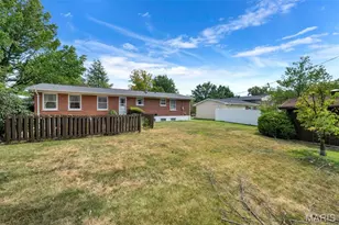 1407 Fox Creek Dr, Saint Louis, MO 63126 - Photo 41