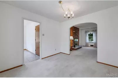 1407 Fox Creek Drive, Saint Louis, MO 63126 - Photo 11
