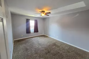 1633 Summergate Pkwy, Saint Charles, MO 63303 - Photo 5