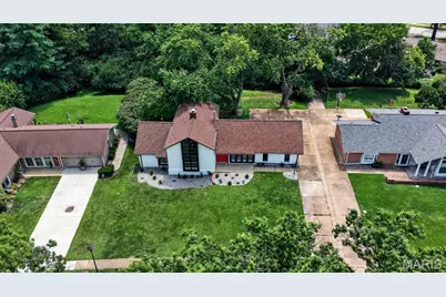 500 Kingridge Drive, Ballwin, MO 63011 - Photo 57