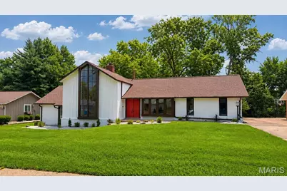 500 Kingridge Drive, Ballwin, MO 63011 - Photo 3