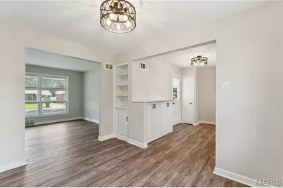160 Saint Patrick Lane, Florissant, MO 63031 - Photo 7