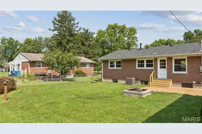160 Saint Patrick Lane, Florissant, MO 63031 - Photo 33