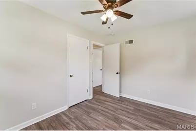 160 Saint Patrick Lane, Florissant, MO 63031 - Photo 13