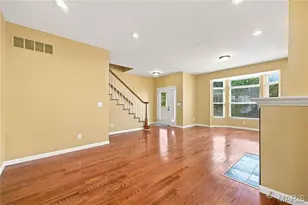 5773 Kingsbury Pl, Saint Louis, MO 63112 - Photo 3