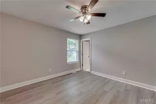 417 Elm Crossing Ct, Ballwin, MO 63021 - Photo 17