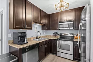 349 Shady Rock Ln, O'Fallon, MO 63368 - Photo 5
