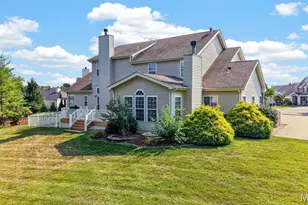 46 Scarlet Meadows Ct, O'Fallon, MO 63366 - Photo 3