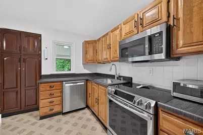 10800 Hobday Avenue, Saint Ann, MO 63074 - Photo 35