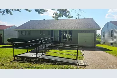 10429 Ewell Drive, Bellefontaine Neighbors, MO 63137 - Photo 1