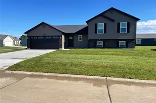 307 Meriadoc Ln, Wright City, MO 63390 - Photo 1