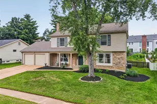15571 Rose Gate Ln, Chesterfield, MO 63017 - Photo 7