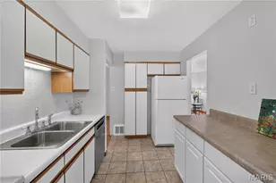 2000 Alameda Ave, Maplewood, MO 63143 - Photo 13