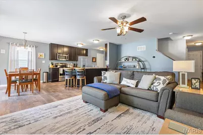 1809 Hyland Green Drive, O'Fallon, MO 63366 - Photo 3