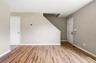 415 Hentschel Pl, Saint Louis, MO 63135 - Photo 3