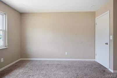 415 Hentschel Place, Saint Louis, MO 63135 - Photo 9