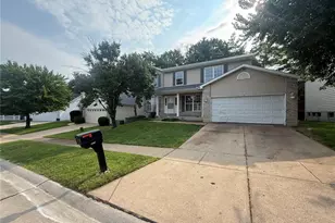 4516 Southridge Pines Dr, Saint Louis, MO 63128 - Photo 3