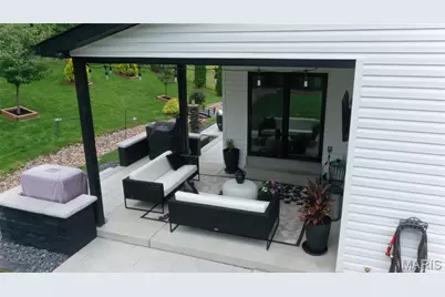512 Hawthorne Ridge Court, Foristell, MO 63348 - Photo 7